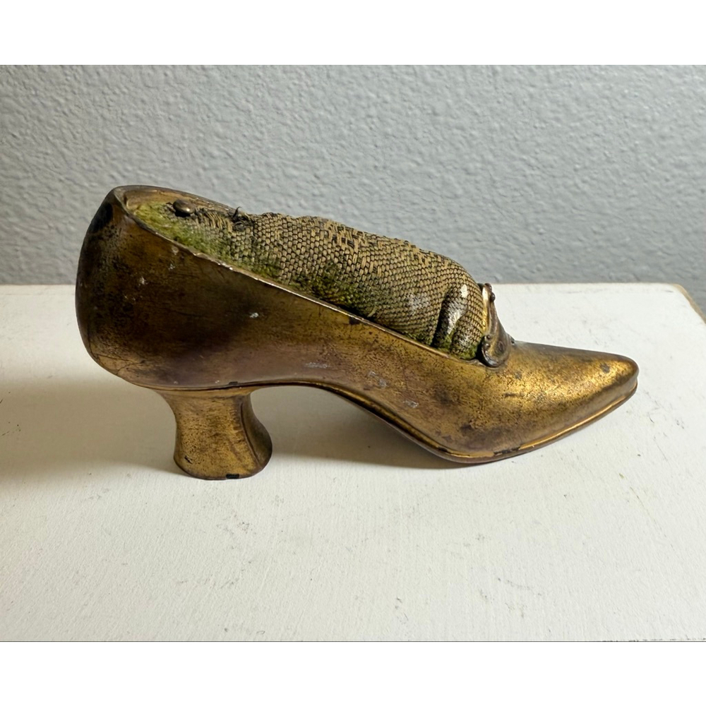 vintage brass shoe pin cushion souvenir USS Oklahoma Victorian - Picture 4 of 12